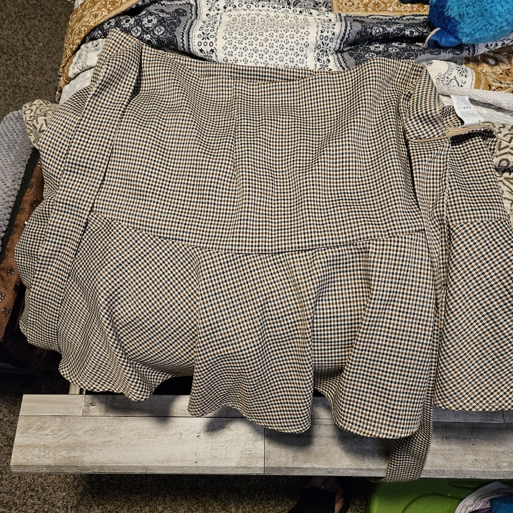 Tied skirt